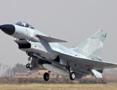 开云平台-铁壁阿坎吉，欧冠淘汰赛之夜的全场统治者