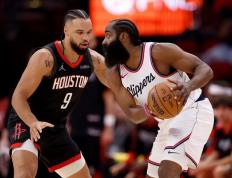 开云体育app-勇士击败湖人，豪取三连胜的简单介绍