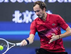 开云体育在线-美网横扫拉沃尔杯，梅德韦杰夫点燃赛场