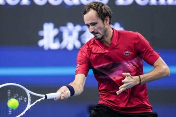 开云体育在线-美网横扫拉沃尔杯，梅德韦杰夫点燃赛场