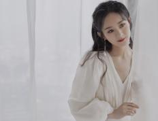 开云体育官网-夜幕下的棋盘，欧冠淘汰赛之夜，保罗的攻防转换艺术