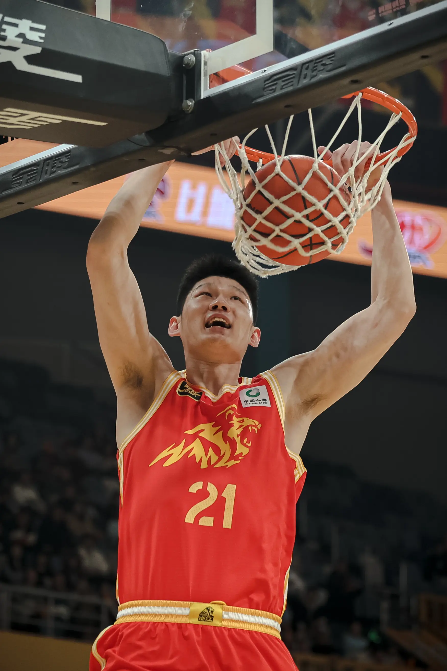 开云体育在线-惊天逆转！CBA战队挺进四强