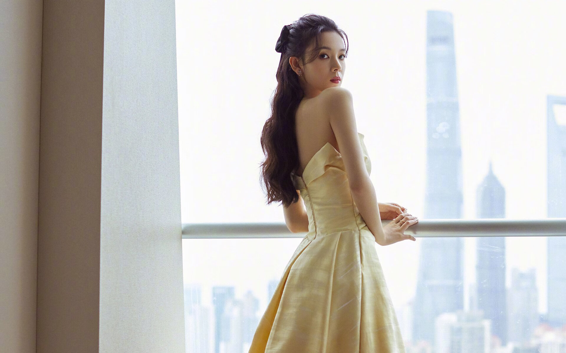 开云体育下载-星夜圣西罗，富安健洋钢骨擎天，压力之下的东方淬炼