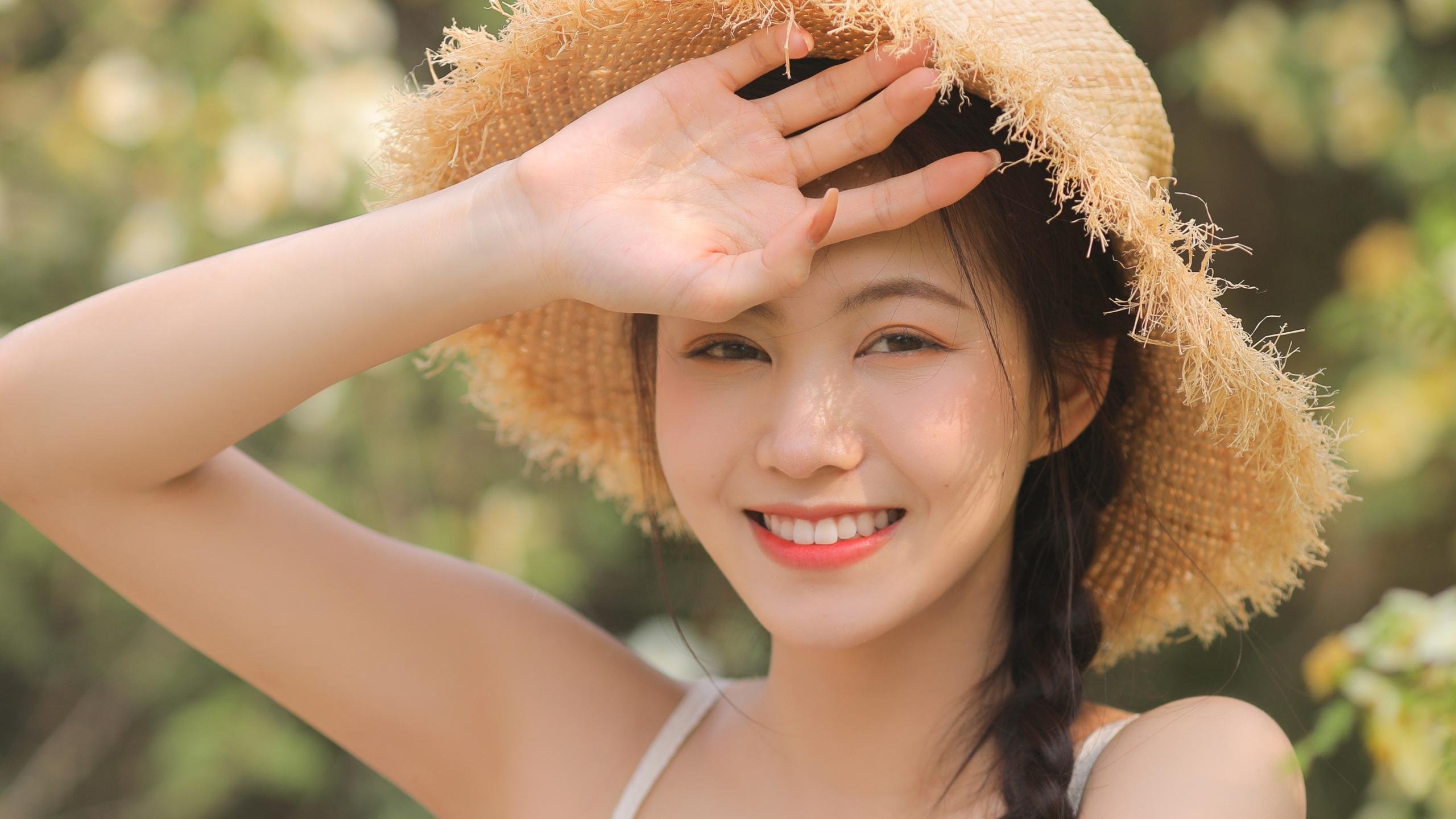 开云体育中国-加维的魔法之夜，艺术中场统治里昂对决多特蒙德