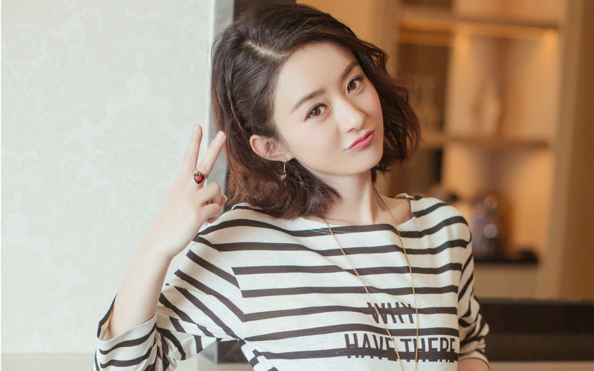 开云体育入口-狼群战术与孤狼觉醒，当森林狼带走浙江队，布克在欧冠决赛接管比赛