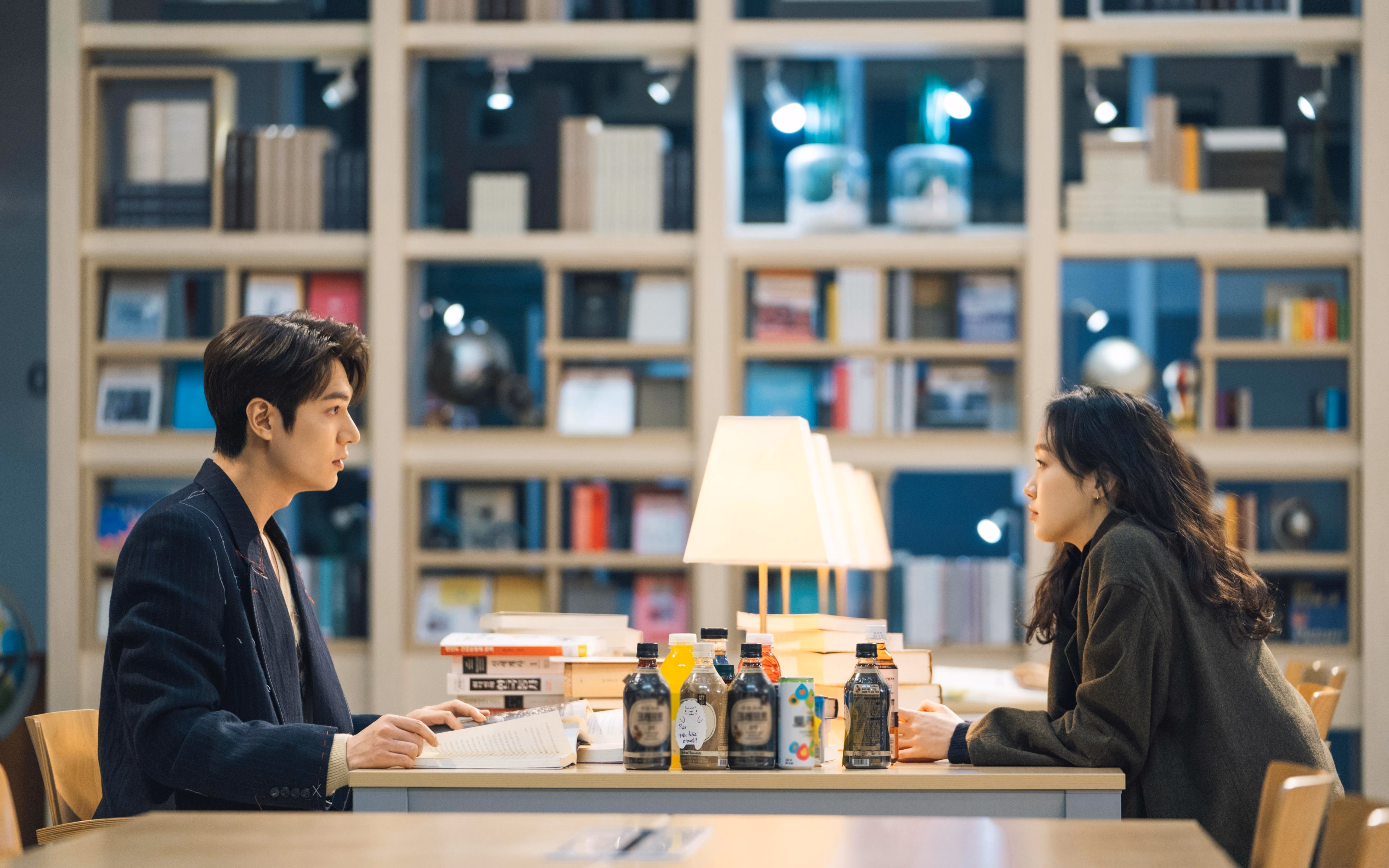 开云体育app-西决式绞杀!威尔士补时绝杀丹麦 欧洲杯上演生死剧本