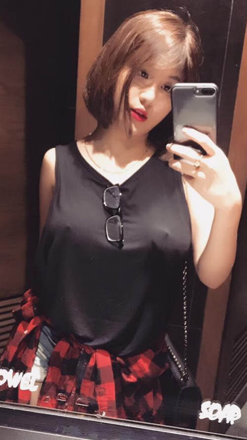 开云体育登录-全球体育殿堂的双重奏，摩纳哥正面击溃莱比锡，范戴克东决接管比赛