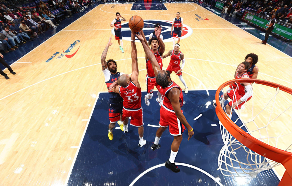 开云平台-快船对阵篮网，切特发挥堪称完美