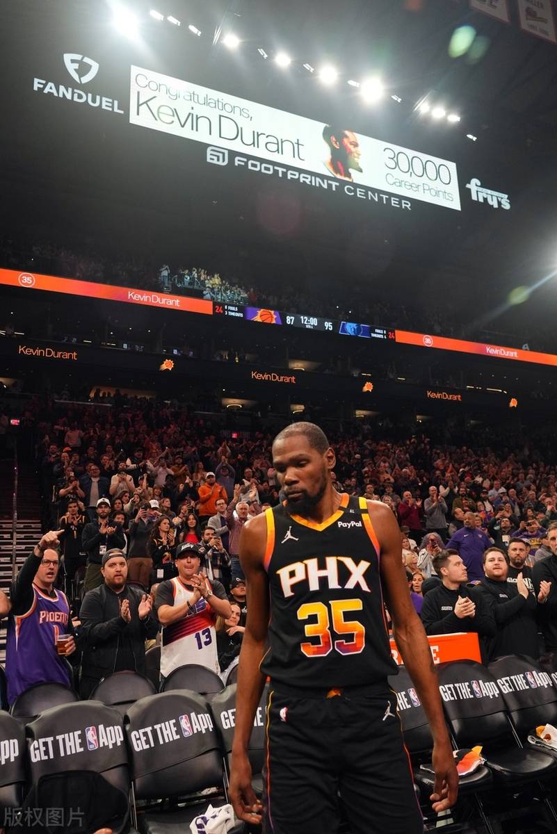 开云体育APP下载-欧冠淘汰赛之夜，莫兰特关键时刻站出来