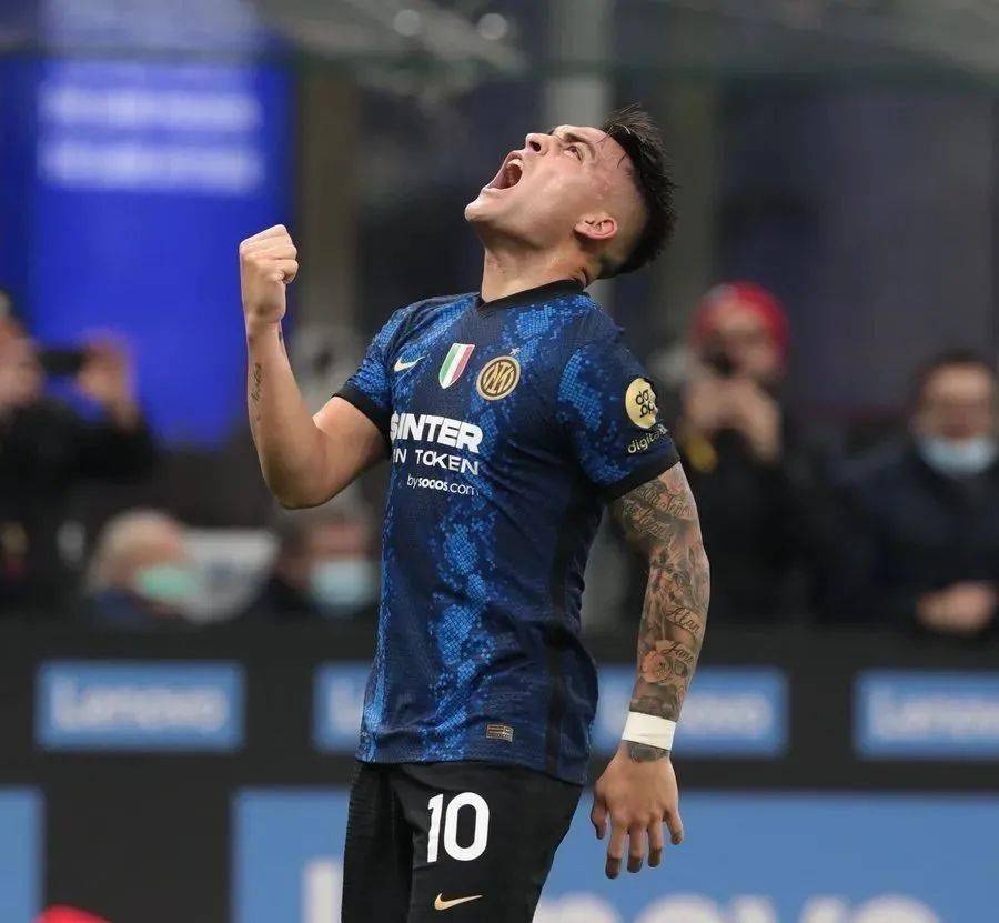 开云APP-意甲焦点战之夜,巴雷拉打出统治级数据